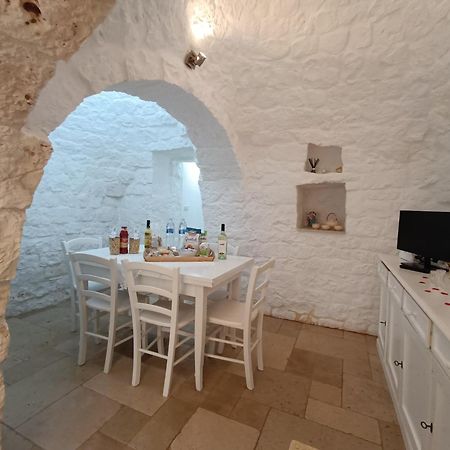 Villa Trullo Bianco Ulivo à Ostuni Extérieur photo