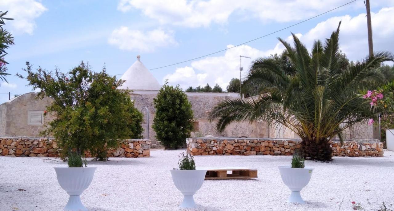 Villa Trullo Bianco Ulivo à Ostuni Extérieur photo